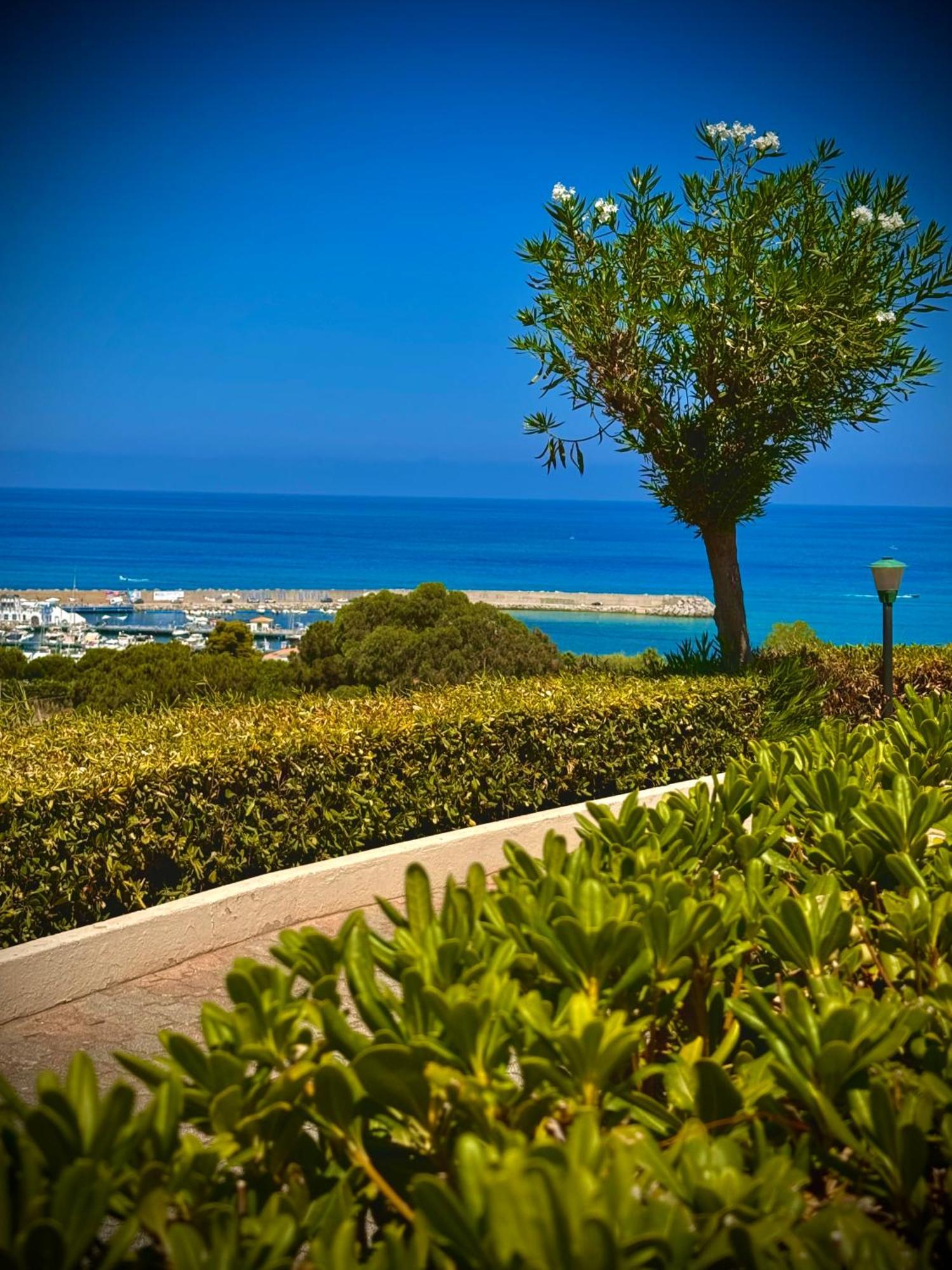 Residence New Paradise Тропеа Екстериор снимка